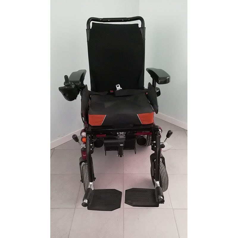 carrozzina elettrica da interno ed esterno con pedane reclinabili usato garantito disabili e anziani wimed rocket 3