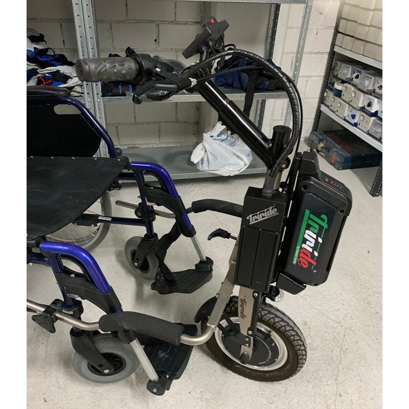 triride + carrozzina pieghevole ad autospinta usato garantito disabili e anziani