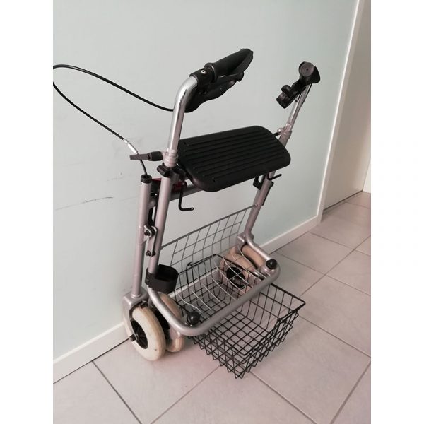 Rollator usato sedile stretto disabili anziani