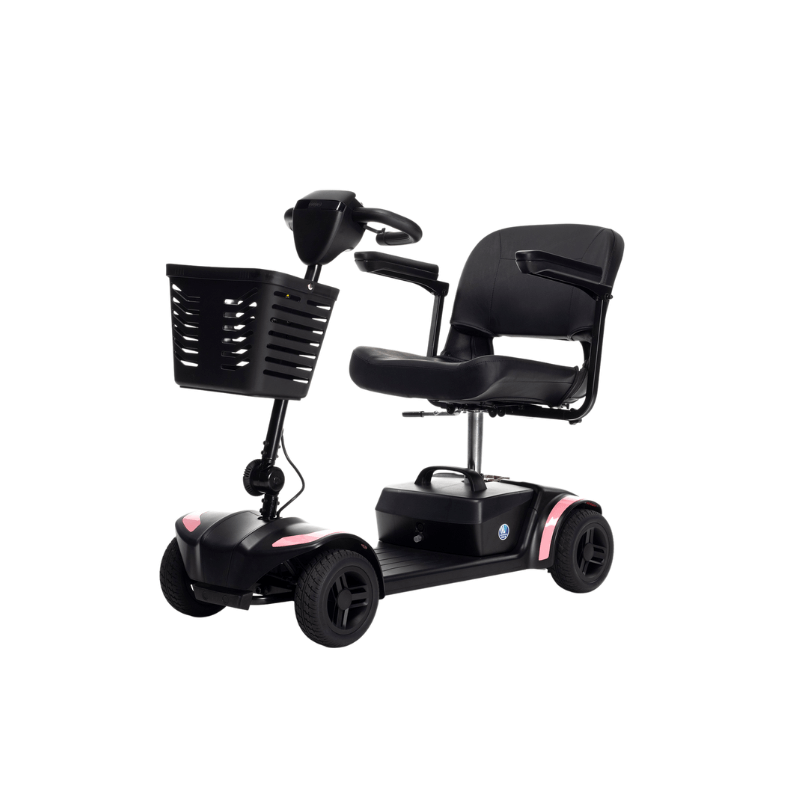 Il Vermeiren One è uno scooter compatto ed elegante, progettato per uso interno ma adatto anche per brevi spostamenti all'aperto. Grazie al suo design leggero e alla possibilità di smontarlo completamente, è facile da trasportare e riporre, rendendolo una soluzione ideale per chi ha bisogno di mobilità flessibile. Il sedile girevole facilita la salita e la discesa dallo scooter, migliorando l'accessibilità e la comodità d'uso.